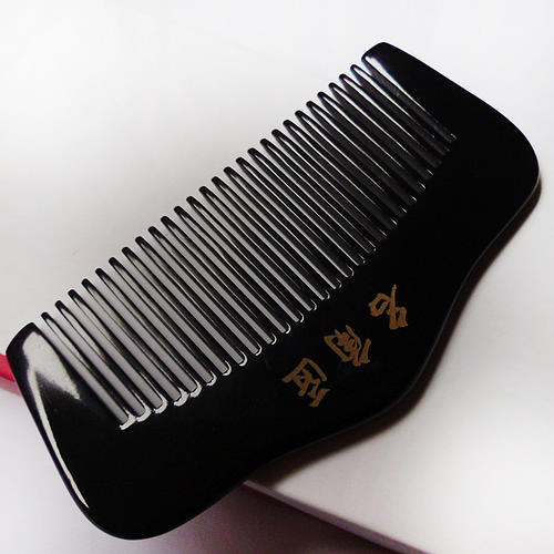 Black buffalo horn curling comb carry curly hair massage comb round tooth shape small comb non-horn