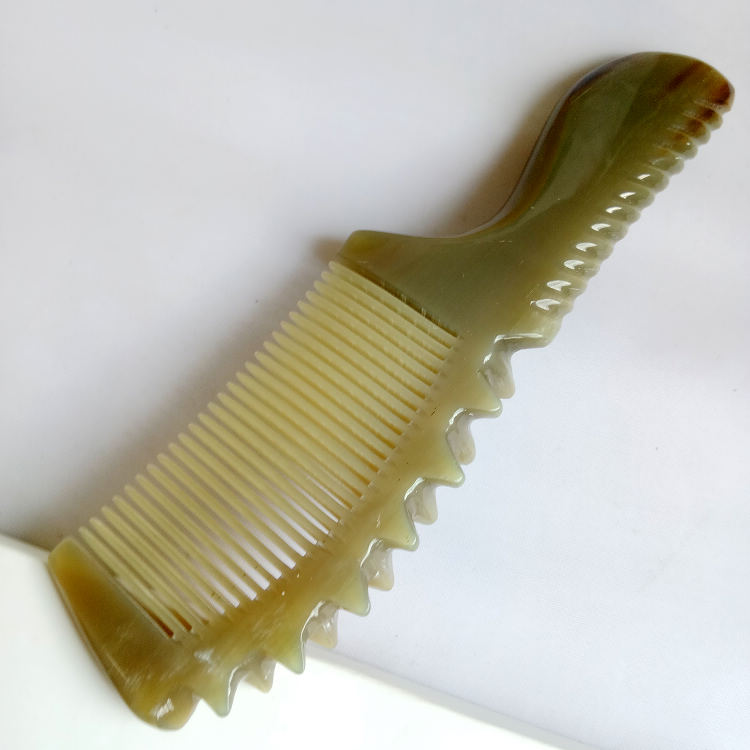 Natural hand-thickened old white water horn comb large round handle fine teeth excellent color Mother's Day gift
