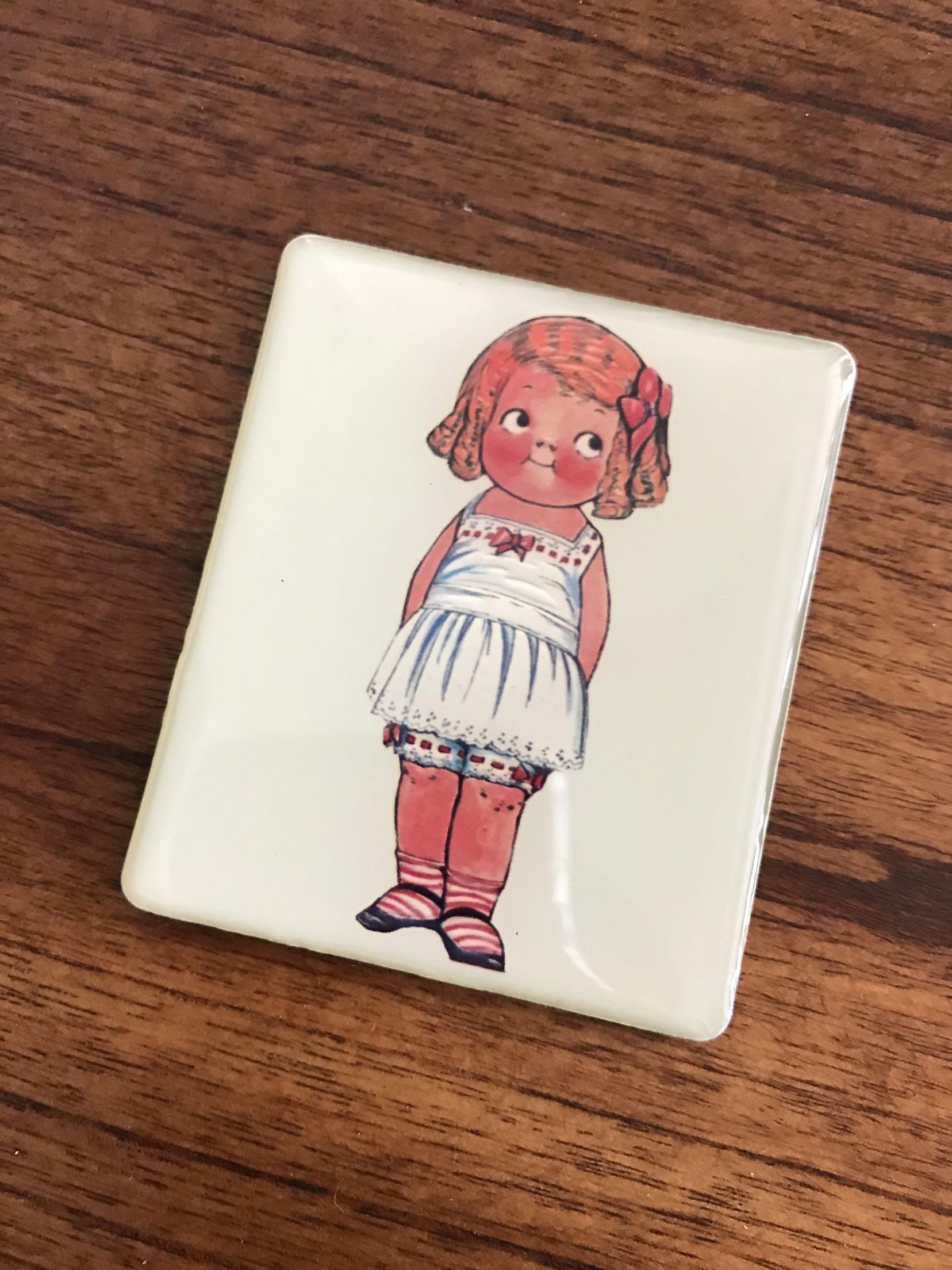 Export foreign trade orders Antique doll tomato soup doll refrigerator magnetic sticker for individual doll stand