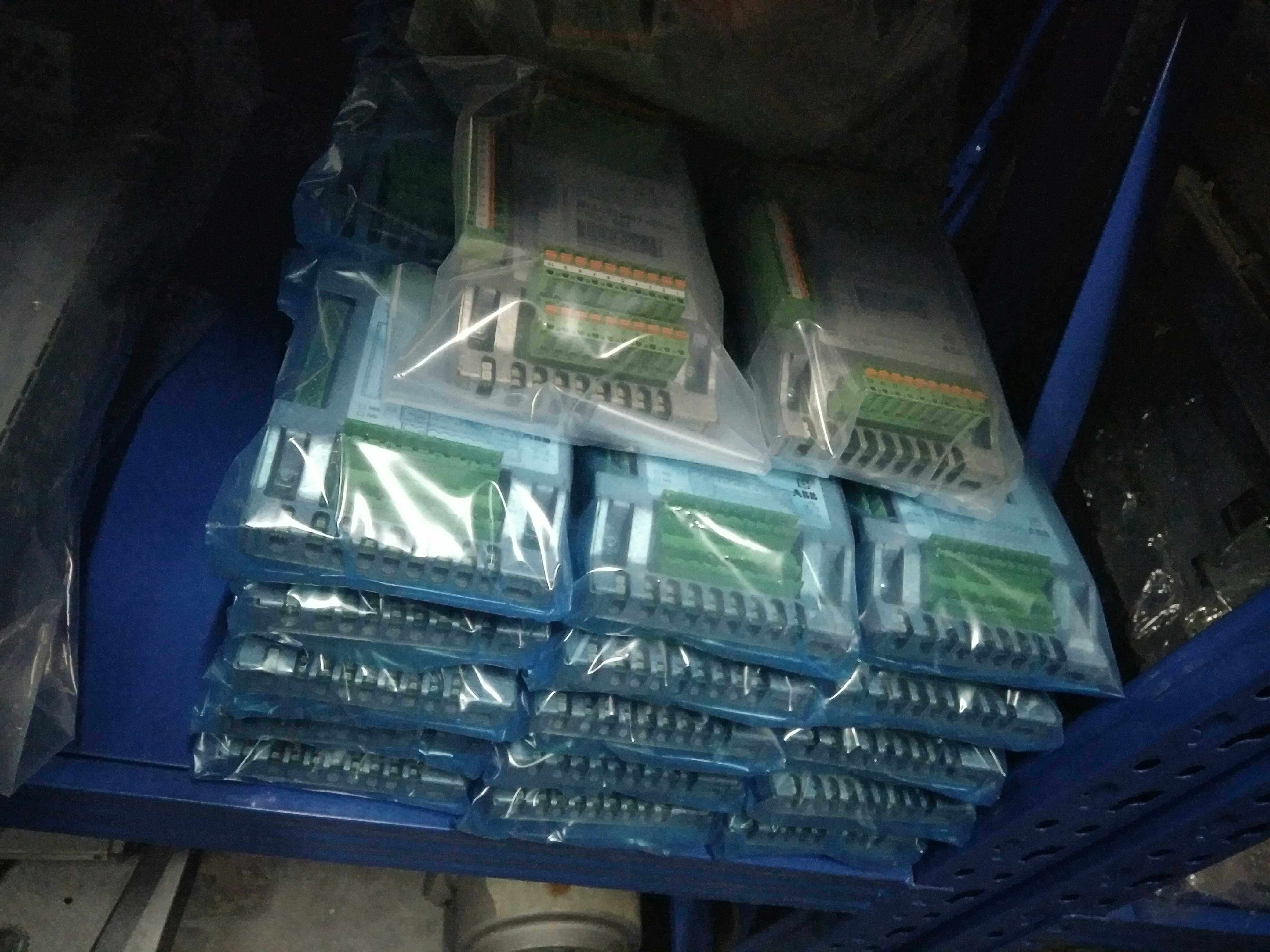 3HAC025784-001 robot module DSQC651-Taobao