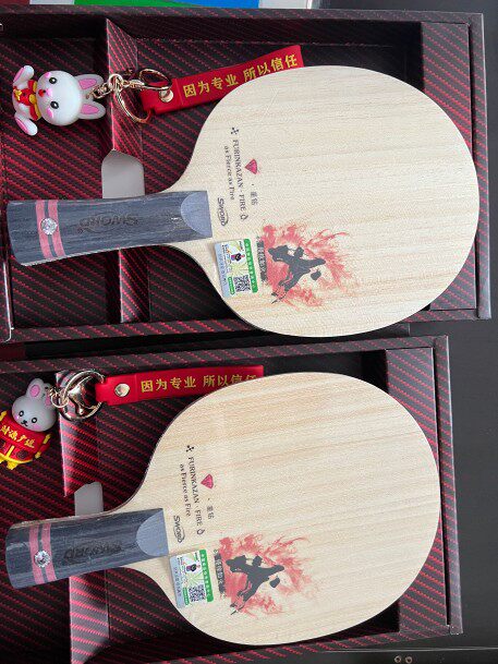 SWORD スターダイヤモンド - ファイバー内蔵のファイアーループドライブ高速攻撃型卓球ラケット