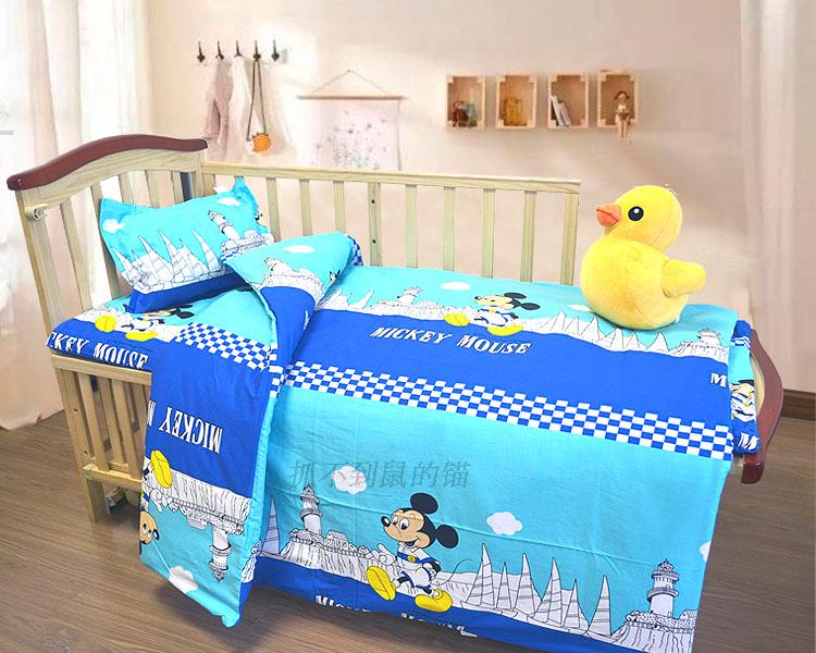 Giường của trẻ em ngủ trưa nguồn cung cấp bông phim hoạt hình quilt cover mẫu giáo quilt ba mảnh bộ đồ giường, sáu bộ lõi