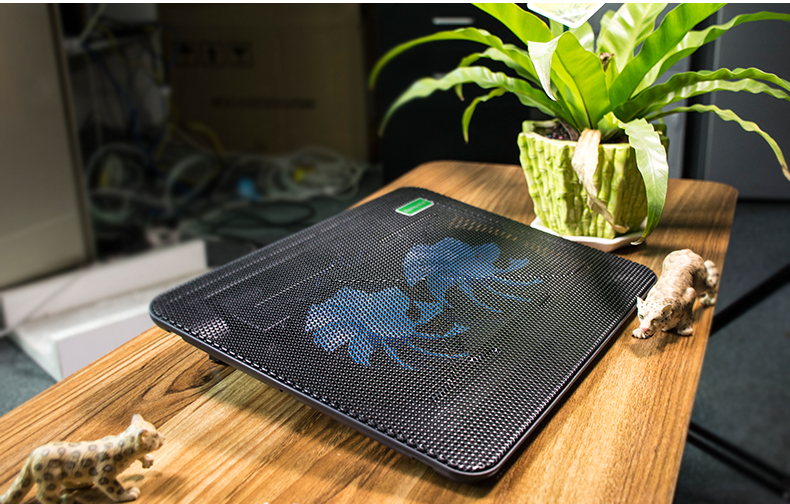Màu xanh lá cây năng lượng 14-inch làm mát bộ tản nhiệt máy tính xách tay pad Lenovo Asus HP Dell Thần Châu Turion quạt kép làm mát đứng im lặng tản nhiệt không khí làm mát bằng chung - Phụ kiện máy tính xách tay miếng dán màn hình máy tính bảo vệ mắt