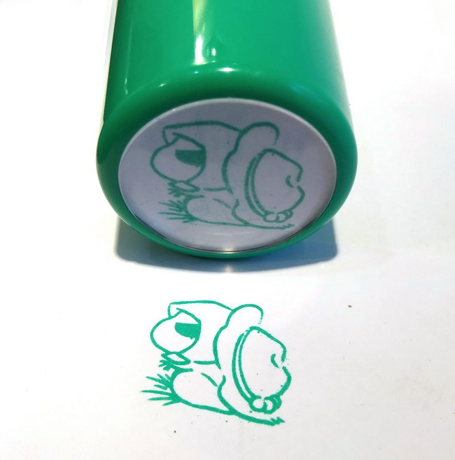 Green Cute Little Frog Pepe Pepe Little Pippa Stay Cute Creative Little Gift Teacher Rewarded Round Seal