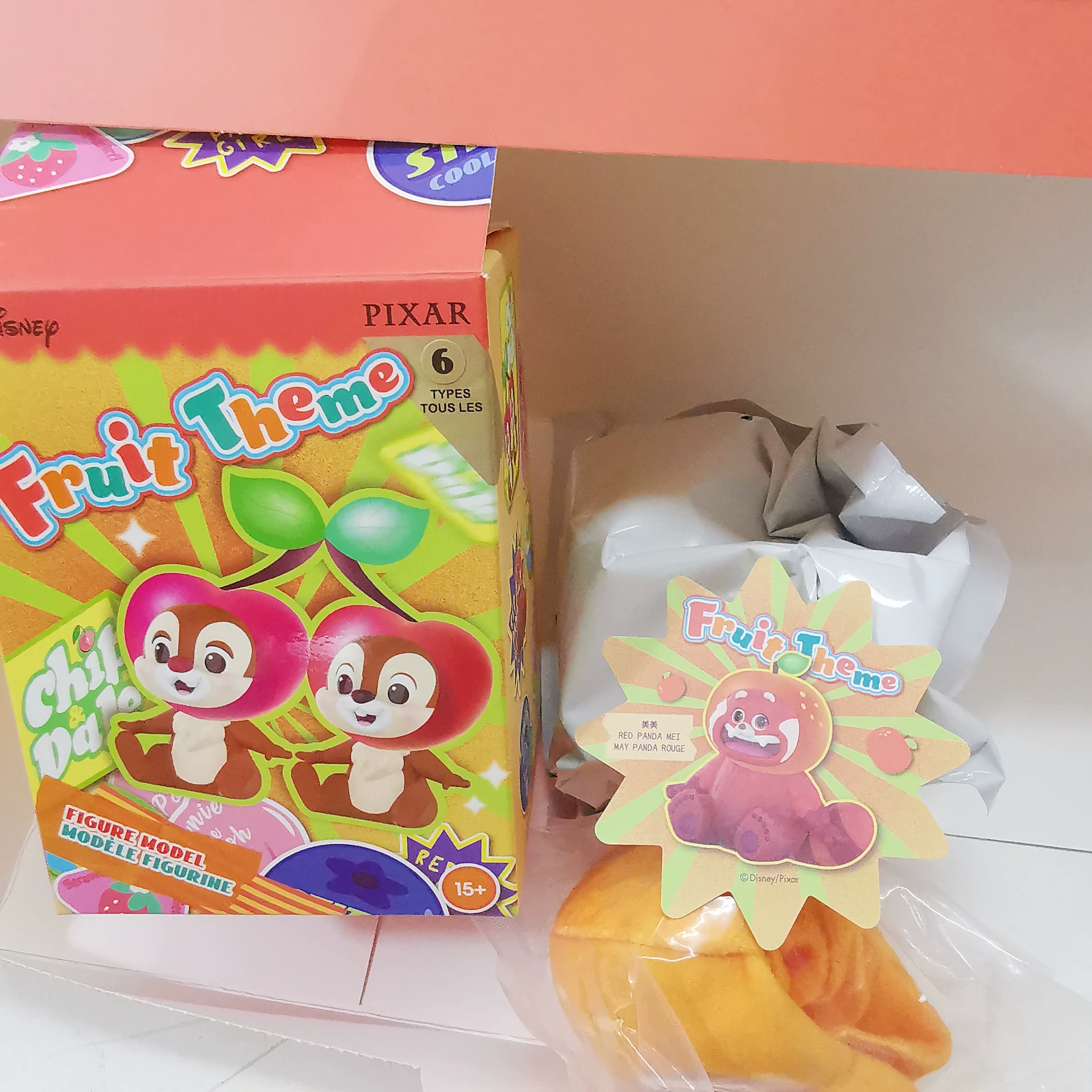 Miniso, Disney, minifigure, strawberry