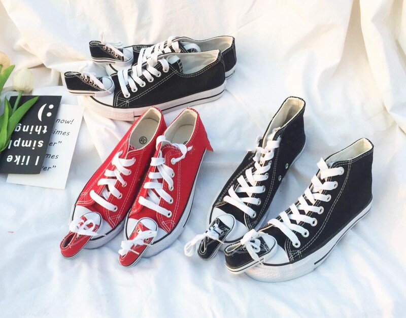 Weird and Quirky New Canvas Shoes with Small Shoes on Them, Funny and Unique, 2025 Versatile Small Shoes That Look Like Big Shoes, Retro