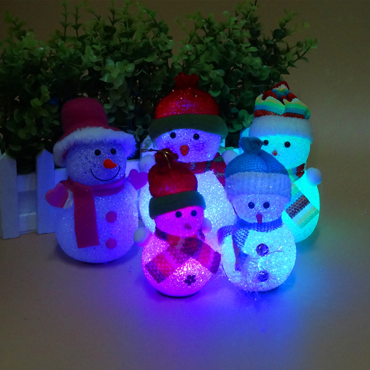 LED water crystal light Christmas decorations hem decoration Christmas Shine Snowman Old Man Doll Public Doll Seven Colorful Little Night Light