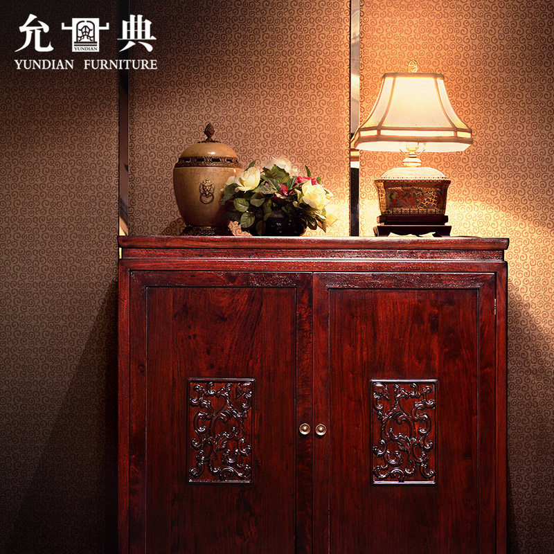 �ʵ��ľ����ϵ��˫��Ь��0049061HLMF-LKS