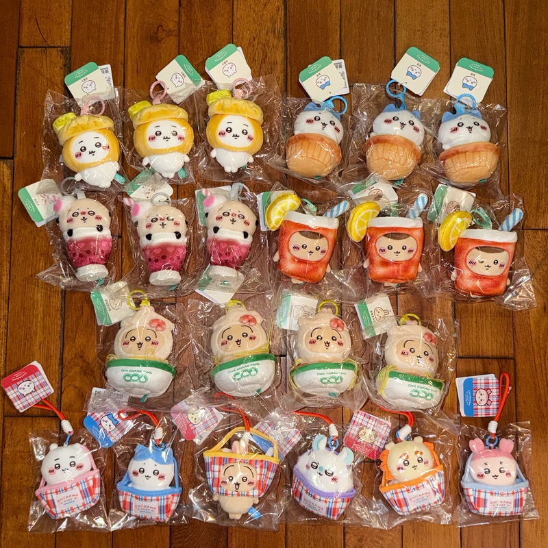 Authentic In-Stock Chiikawa 4.18 New Product Hong Kong Tea Restaurant Red, White, and Blue Plush Keychain Authentic In-Stock Chiikawa 4.18 New Product Hong Kong Tea Restaurant Red, White, and Blue Plush Keychain
