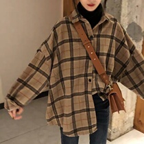 Plaid shirt female design sense niche retro Hong Kong style loose long size long sleeve slim casual coat tide