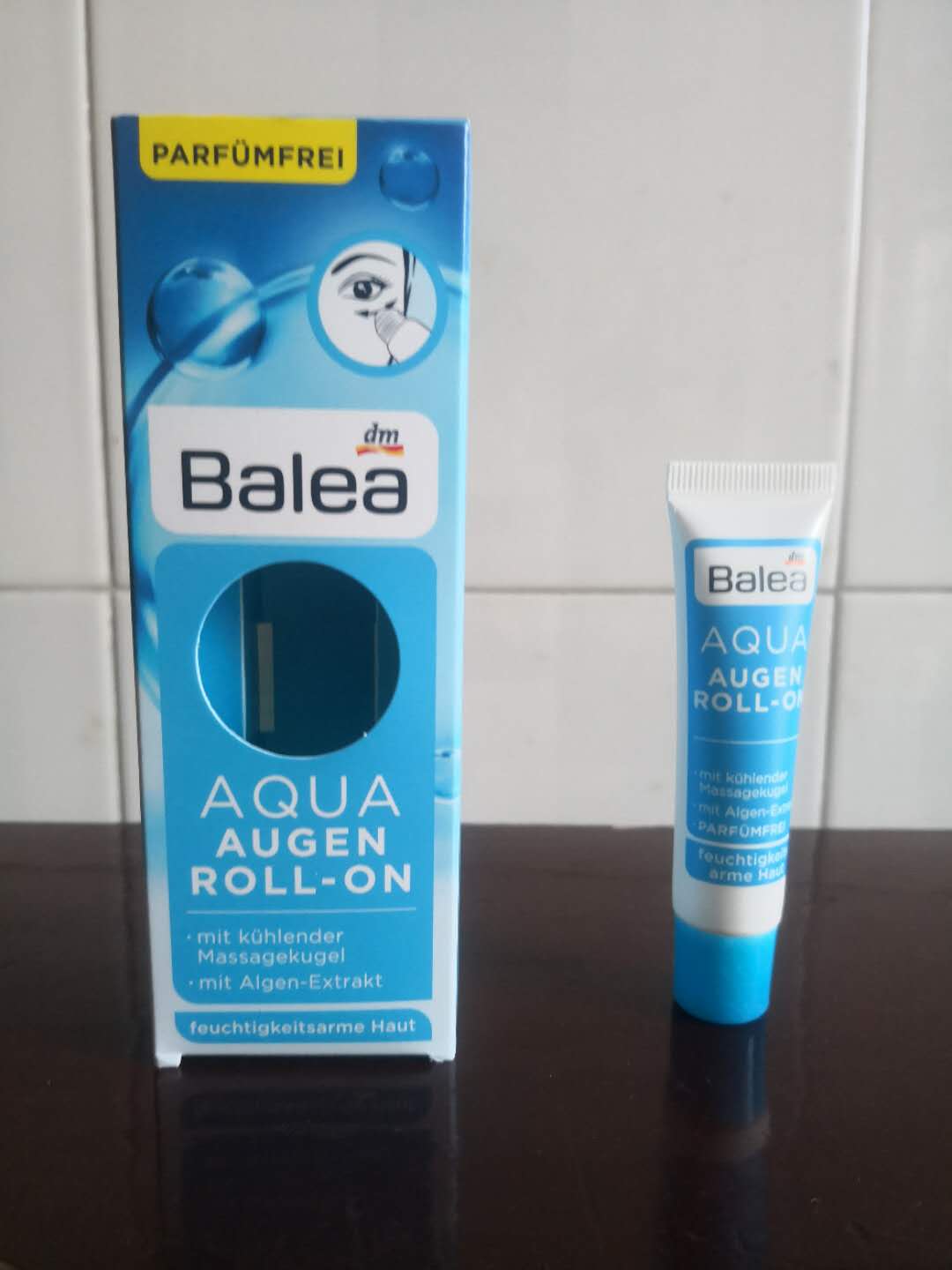 German Balea Balea seaweed blue algae AQUA hydrogel moisturizing moisturizing eye cream 15ml