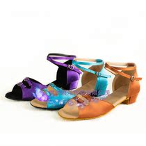 Foreign trade new Latin dance shoes girls flat heel national standard professional children fat feet plus fat 4142 extra large size widened
