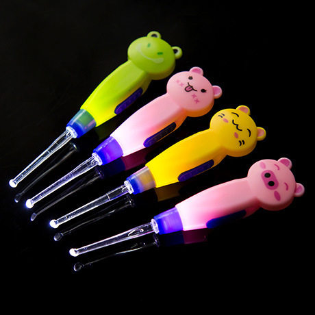 Children's cartoon detachable cleaved ear spoons with earburette ear spoons ear tools buckle ear pick up two