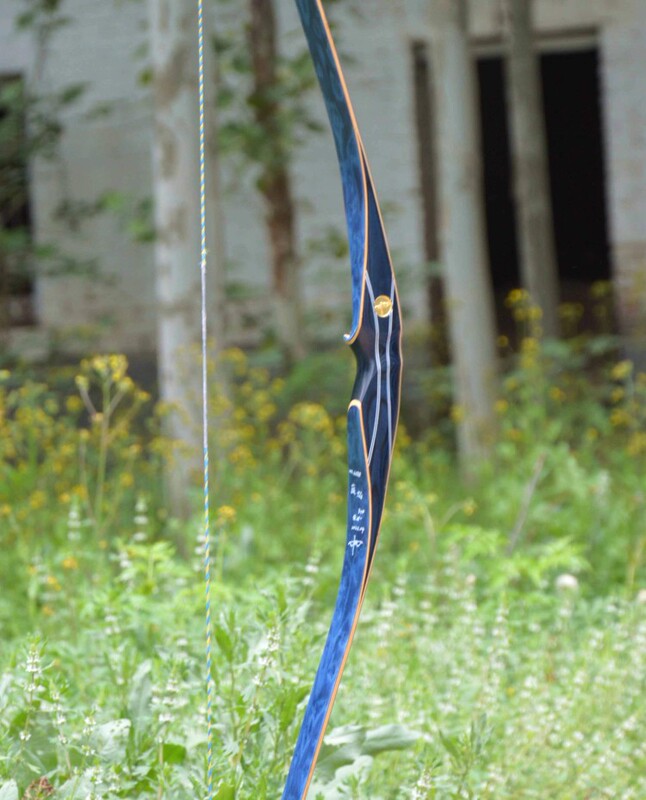Bu Yimura's “Flame” Series Hunting Bow and Arrow Purple Flame Blue Flame Beautiful Bow Triangular Bow Archery Equipment Bu Yimura's “Flame” Series Hunting Bow and Arrow Purple Flame Blue Flame Beautiful Bow Triangular Bow Archery Equipment