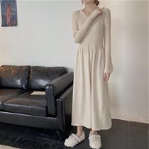 2019 New temperament Super fairy mature womens high cold Imperial sister wind early autumn knitted base dress children autumn and winter