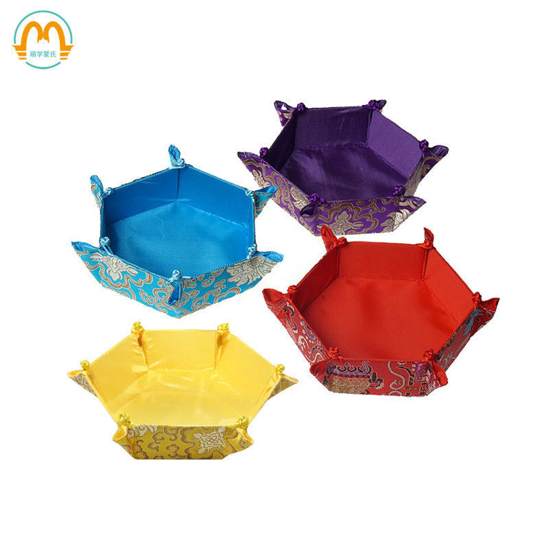 Mengxue Montessori early education daily life work teaching aids storage hexagonal plate fabric candy box brocade hexagonal plate