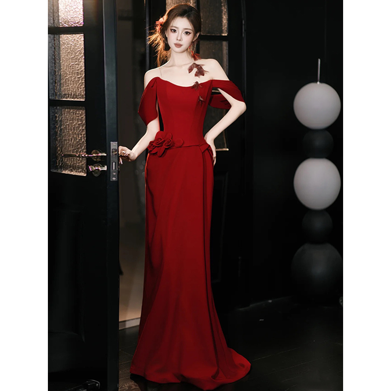 Red Strapless One-Shoulder Mermaid Dress 2026 New Style Women's High-End Strapless Slimming Bride Toast Dress Engagement