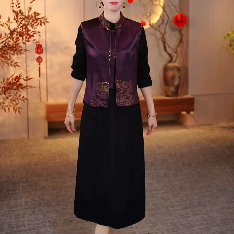 Pearl Satin National Style Vest + Solid Color Dress 2026 New Model, Elegant and Stylish Set Dress That Enhances the Figure and Hides Imperfections Pearl Satin National Style Vest + Solid Color Dress 2026 New Model, Elegant and Stylish Set Dress That Enhances the Figure and Hides Imperfections