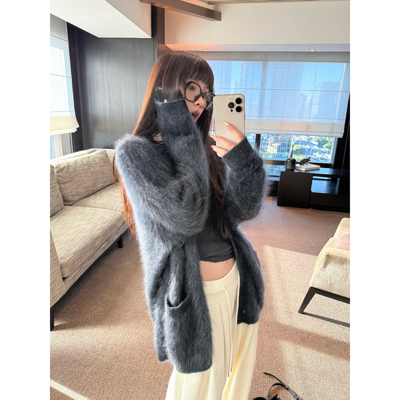 Here Yaya Shop Warm Collector's Collection of Lazy and Relaxed Cashmere and Wool Long-Sleeved Cardigans