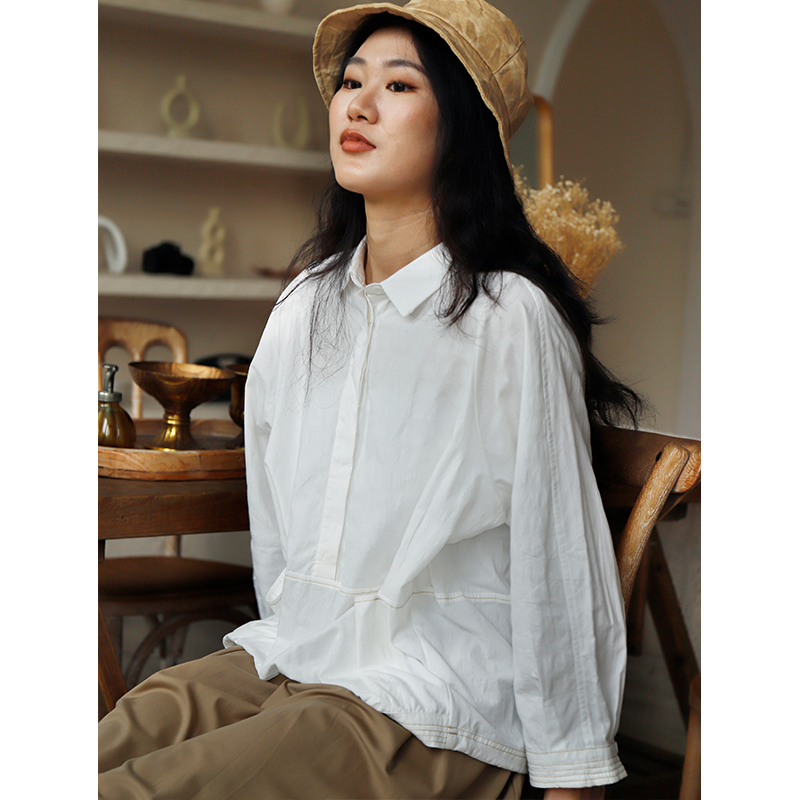 Original Design Women's White Shirt with Nine-Quarter Sleeves, Artistic Style Loose Pullover Blouse Y3W07O11931