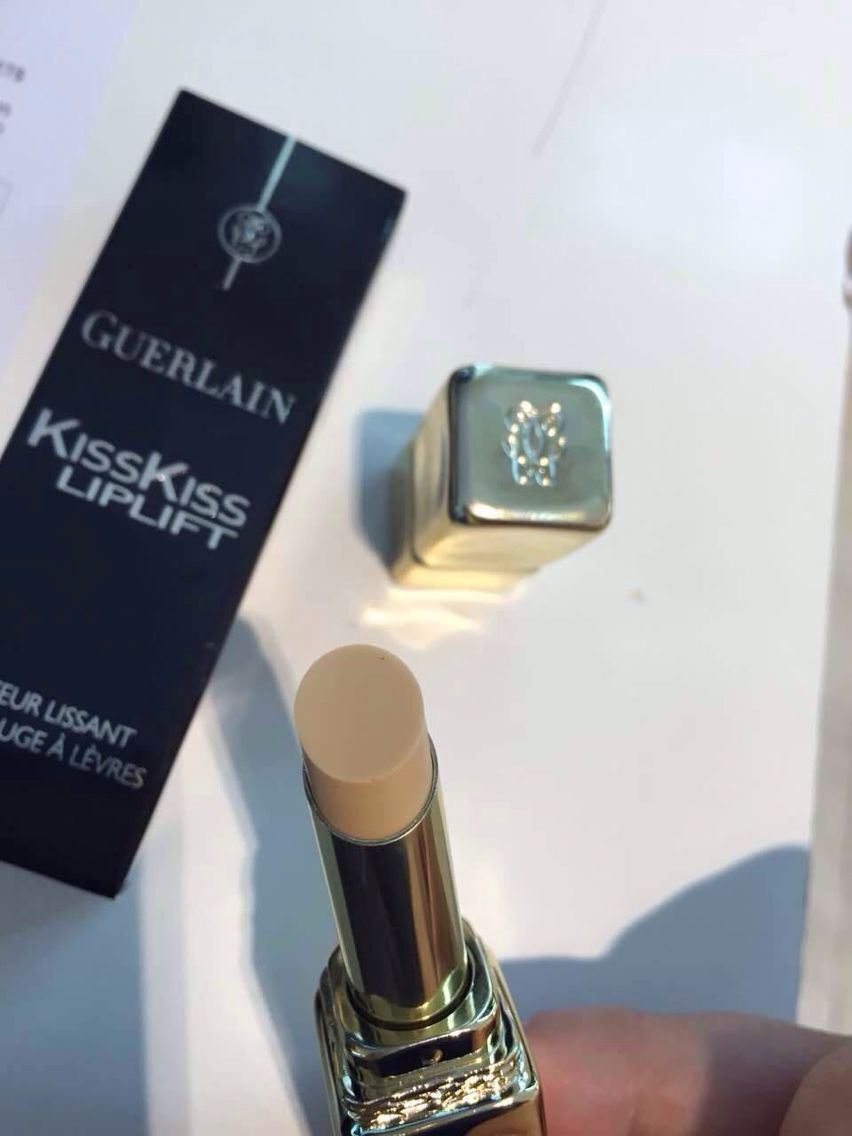 香港代购 Guerlain娇兰KISSKISS亲亲柔滑唇部打底遮瑕膏