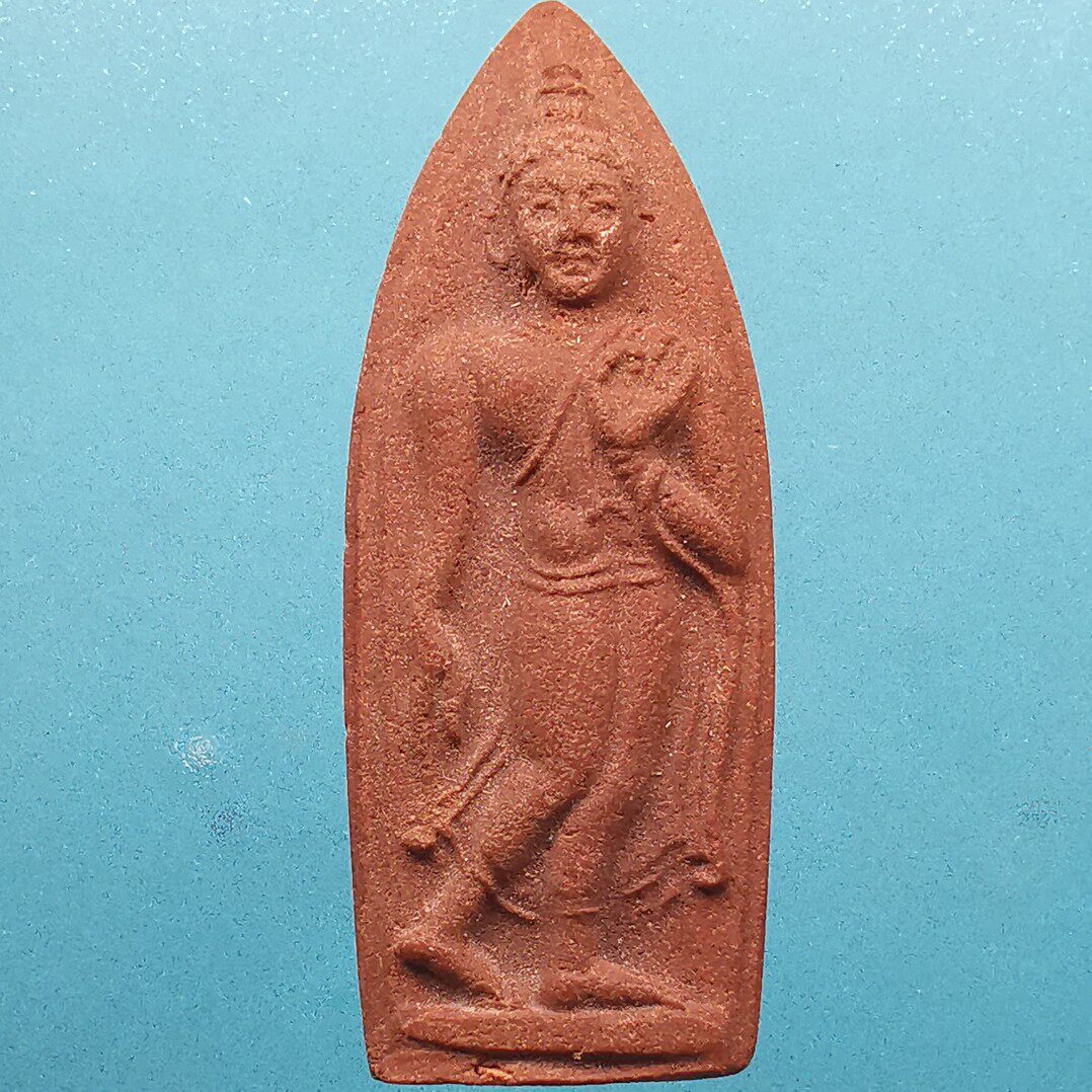 Thai Buddha's truffle real dragon lady Dae Buddha calendar 2507 Walking the Buddha's big model bag waterproof shell Thailand shipping