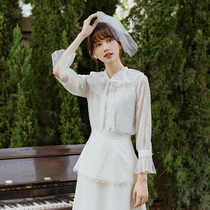 21 new style Gentle Palace Wind Design Sensation with little crowd-cut lace bottom long sleeves Temperament Blouse Shirt Woman