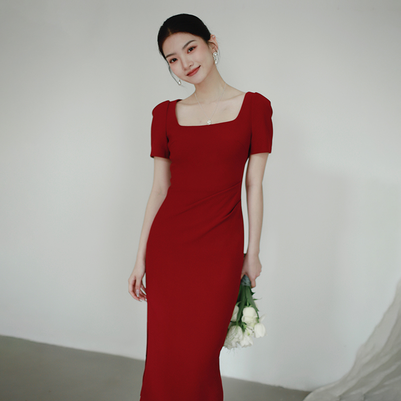Please, Mr. Lu, Provide a French Minimalist Style, Waist-Cinching, Stretchy, Burgundy Engagement and Homecoming Banquet Dress, a Small Formal Dress