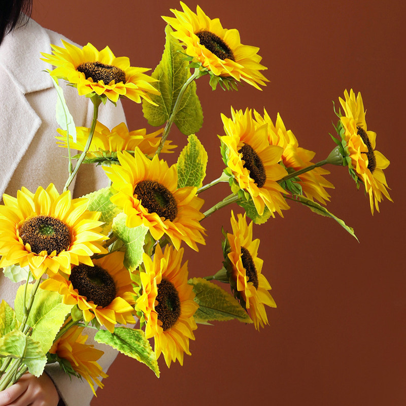 Simulation of sunflower fake fixture silk flower piece of flower kindergarten activities classroom layout indoor living room dining table