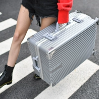 Ретро -алюминиевая рама серебряный серый