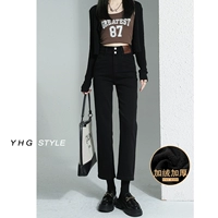 Черные бархатные штаны