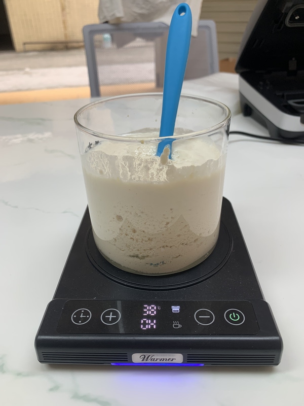 Uncle Li Uses a Special Heating Coaster for Making Kefir Yogurt, Which Can Be Replaced with a Yogurt Maker Thermostat in Winter