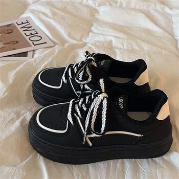 Women's Black Sneakers, Spring and Autumn 2026 New Style, Slimming, Versatile Casual Shoes, Korean Style Thick-Soled Height-Increasing Sneakers, Trendy Women's Shoes