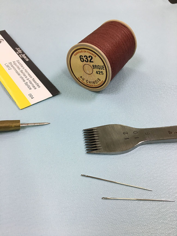 French Hand-Sewn Wax Thread Fil Auchinois Leather and Linen Thread for Aima's Special 632/425-128