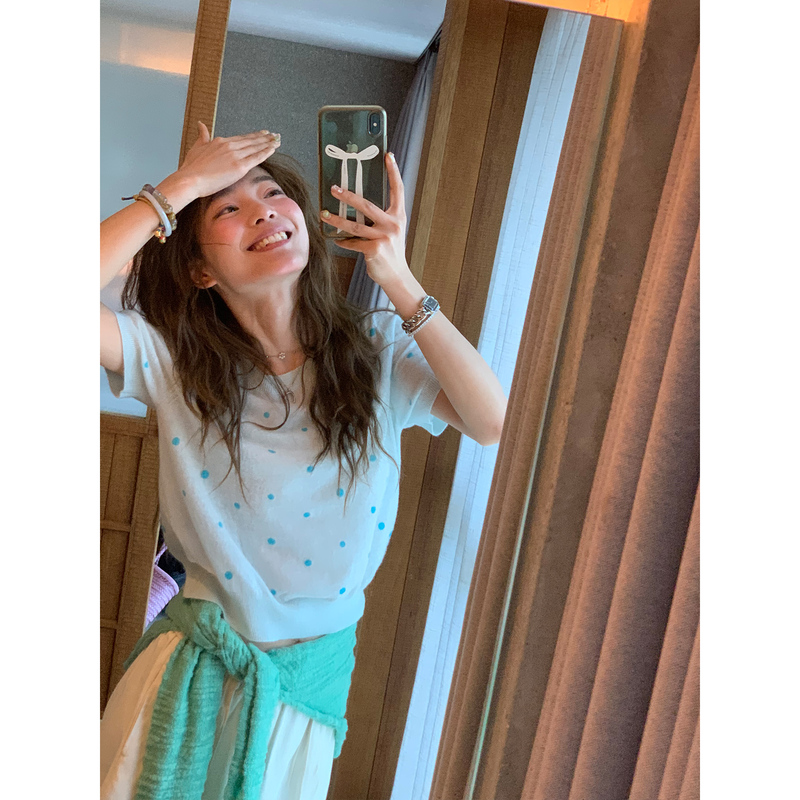 Luttuce Gray Mist Polka Dot Sheep Wool Early Spring Polka Dot Knit T-Shirt 2026 New Slimming Short Sleeve Top Luttuce Gray Mist Polka Dot Sheep Wool Early Spring Polka Dot Knit T-Shirt 2026 New Slimming Short Sleeve Top