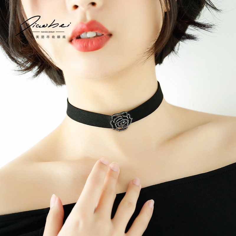 Decorative Necklace for Women, Clavicle Chain, Neck Chain, Neck Jewelry, Neckband, Choker, Collar, Neck Chain, High-End Accessory
