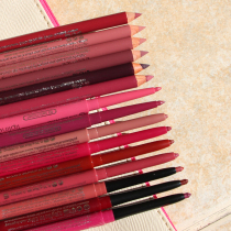 Spot new German essence lasting non-decolorizing lip liner pencil rotating two multicolor