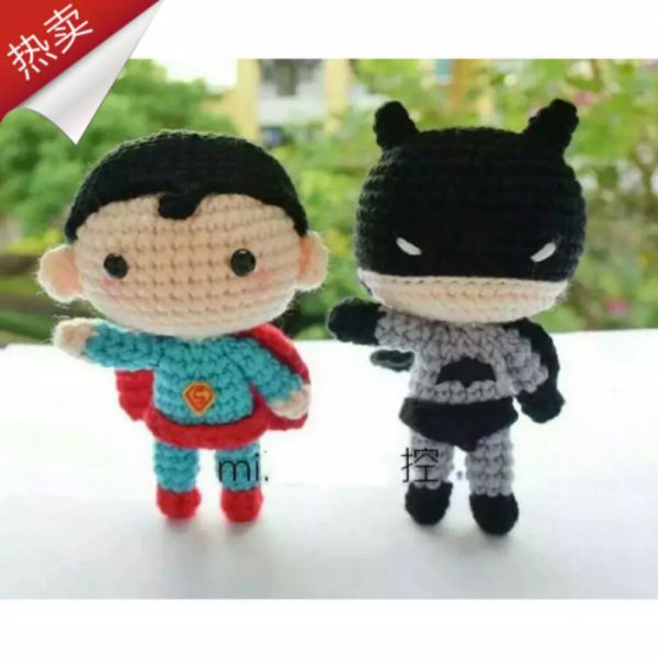 Crochet doll puppet illustration Superman and Batman clear version non-finished product no video wool manual DIY