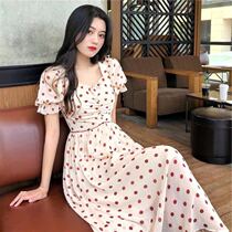 2021 summer new small fresh French one-piece dress French niche white polka dot dress womens waist is thin