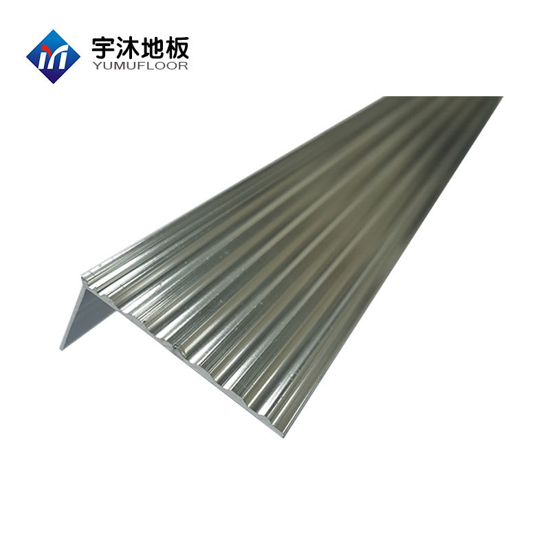 Special edge strip for anti-static floor