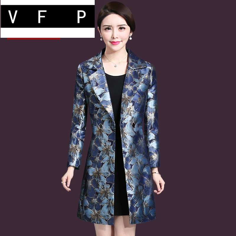 . Năm 2020 mùa xuân và mùa thu mới của phụ nữ trung niên Áo khoác trench coat dáng dài mỏng trung niên áo khoác in hình thời trang của mẹ - Trench Coat