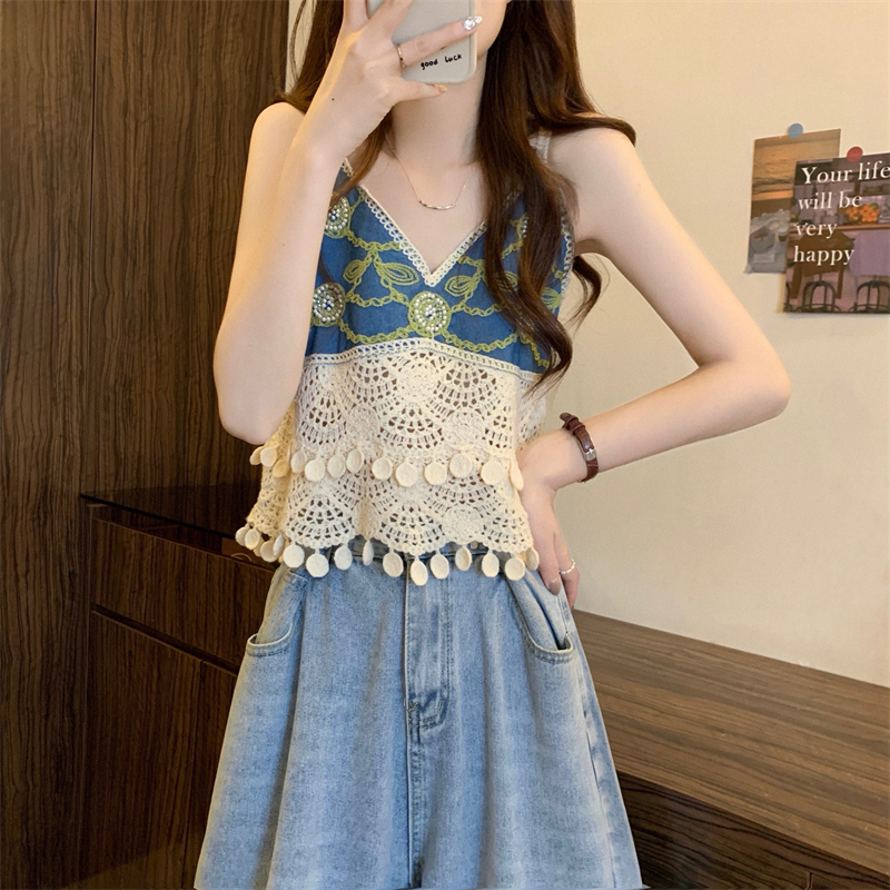 Bohemian Ethnic Style Crochet Knitted Camisole for Women, Summer Sleeveless Thai-Style Sweet and Spicy Deep V Top Bohemian Ethnic Style Crochet Knitted Camisole for Women, Summer Sleeveless Thai-Style Sweet and Spicy Deep V Top