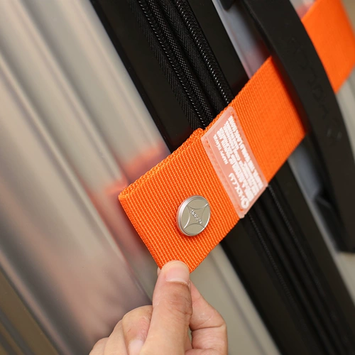 Чемодан, безопасные кабельные стяжки, сумка, эластичная пуля, пакет, фиксаторы в комплекте