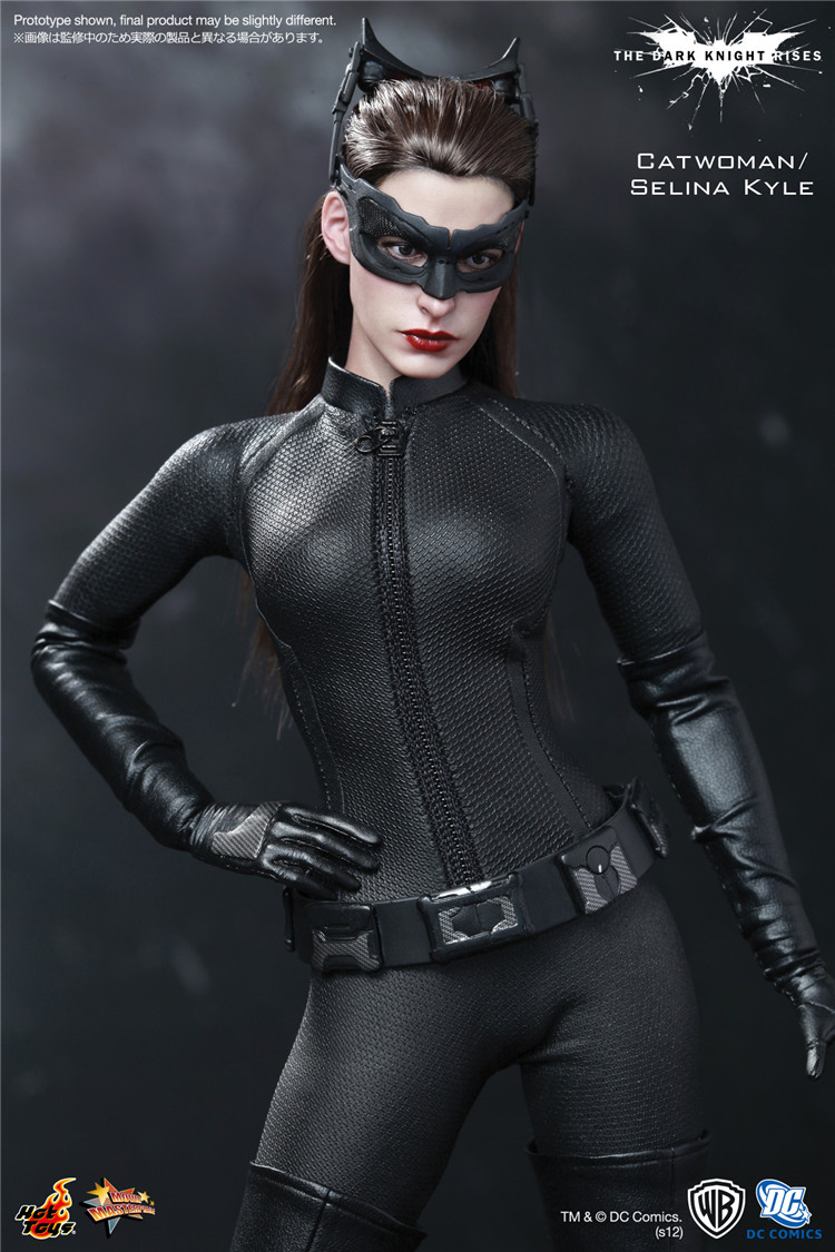 Купить атрибутику Фигурка Женщины-кошки HOTTOYS 1/6 Селины Кайл Коллекционная атрибутика