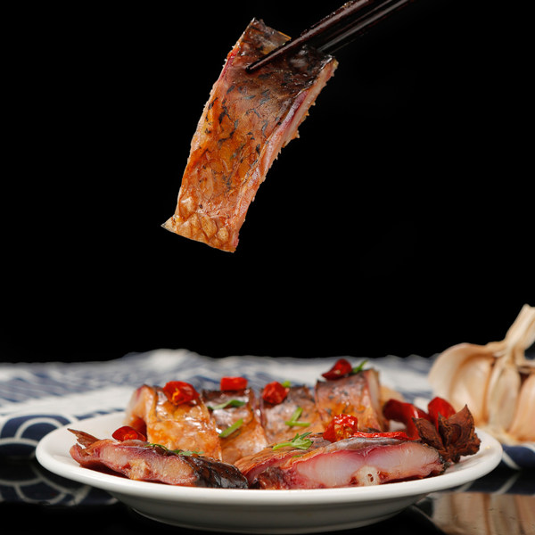 乡恰坊 湖南风味 东江腊草鱼块 500g 聚划算天猫优惠券折后¥27包邮(¥28-1) 乡恰坊 湖南风味 东江腊草鱼块 500g 聚划算天猫优惠券折后¥27包邮(¥28-1)