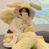 Зимняя стеганая утепленная коралловая бархатная удерживающая тепло пижама с капюшоном