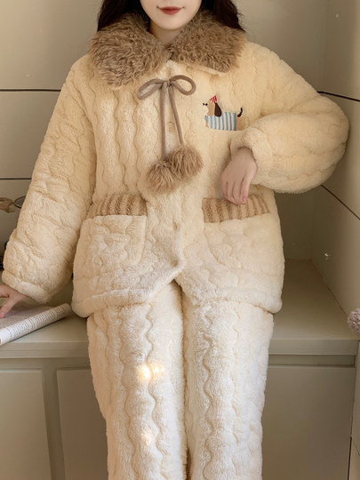 2026 New Autumn and Winter Three-Layer Quilted Dachshund Dog Pajamas for Women, Fleece-Lined and Thickened Coral Fleece Set, Loungewear