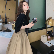 Lightly cooked wind harbor flavor orange terrier strap skirt two-piece set female summer small man foreign qi age reduction sweet salt skirt