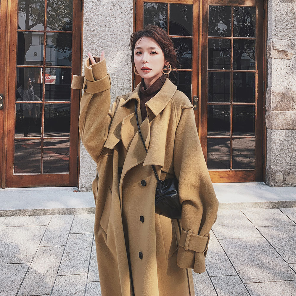 Hepburn style woolen coat women's mid-length version 2022 new autumn and winter temperament loose and thin camel woolen coat thick