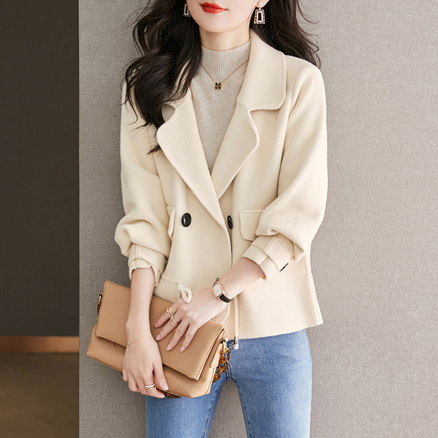 Xiaoxiangfeng coat women's spring and autumn 2022 new autumn clothing explosion style design niche top small suit cardigan